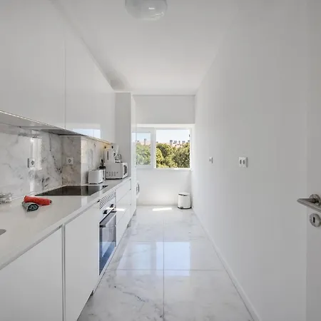 Renewed House In Apartment Cascais